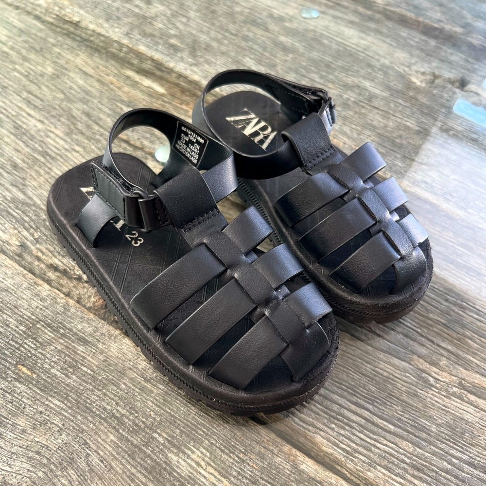 Zara Kids Black Leather Cage Fisherman Sandal sz 23 / us 7